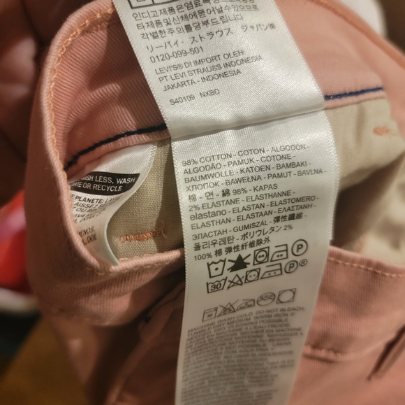 33x32 pink Levi's Standard Taper XX Chino - Picture 5 of 7